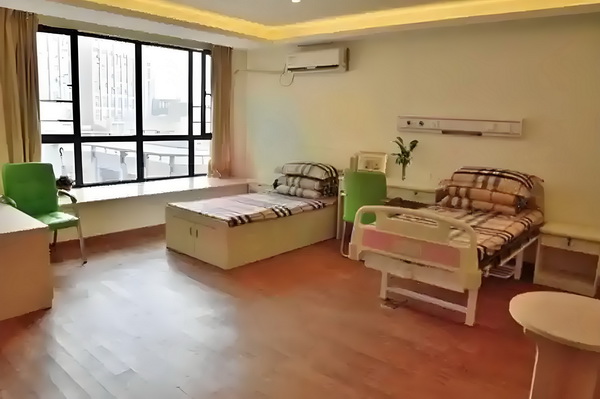 大学毕业生在深圳落户的条件_细节藏不住爱！白敬亭晒家意外暴露恋情？ 像被个人了力气抽走她整