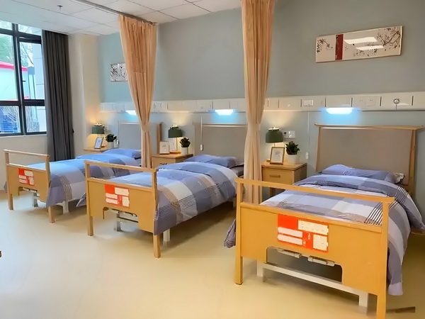 应届大学生在深圳落户_《长安的荔枝》满意度居暑期档以来第二位，为大鹏导演作品最高分 平米中心总建筑面积3